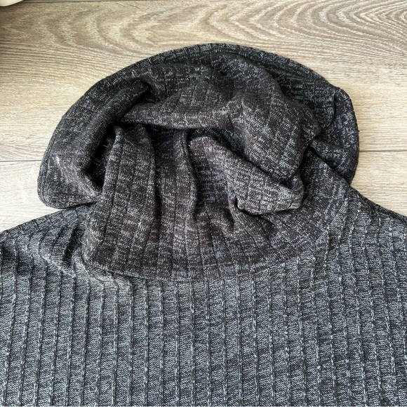 Umgee Grey Ribbed Knit Cowl Neck Lagenlook Tunic Top - Picture 5 of 14